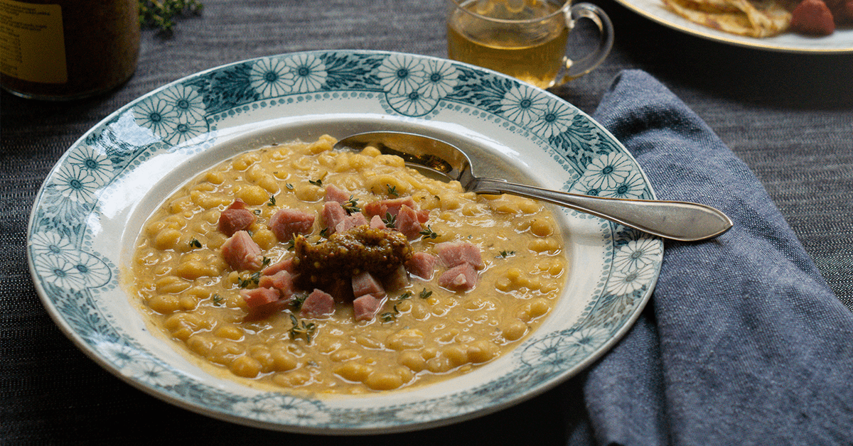 Swedish Yellow Pea Soup (Ärtsoppa) - Savor the Best