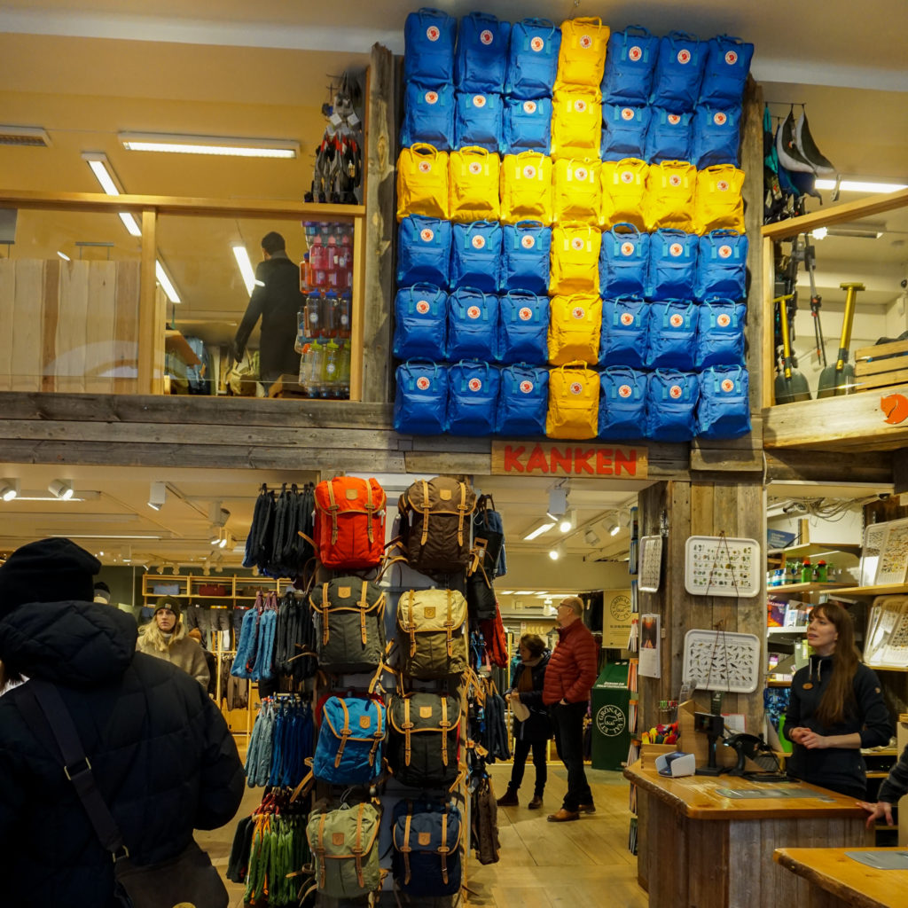 Swedish flag made out of Fjällräven's Kånken bags at Naturkompaniet