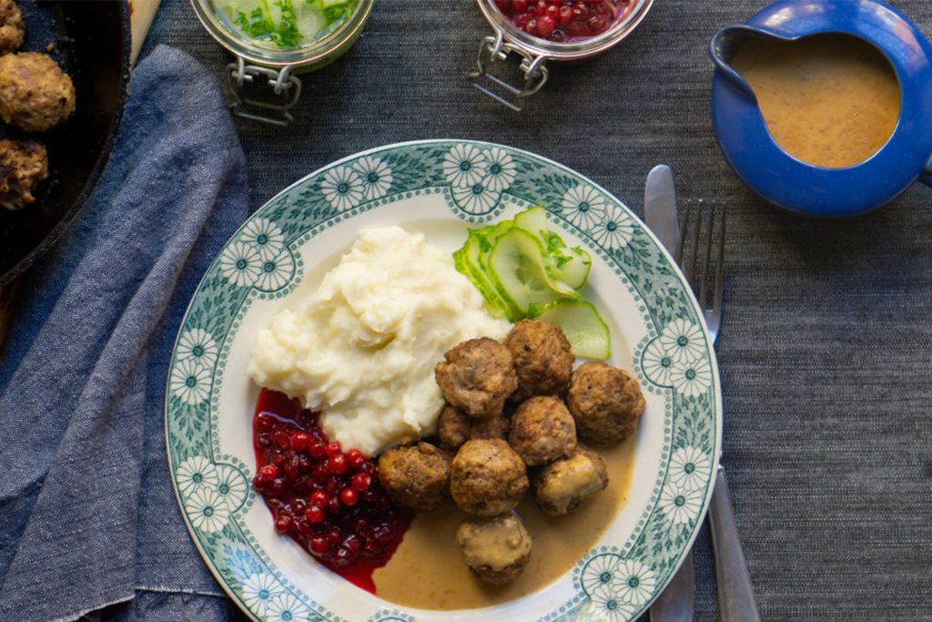 köttbullar/swedish meatballs