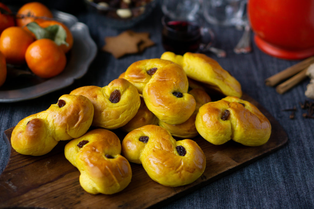 lussekatter-eller-lussegaltar-swedish-spoon