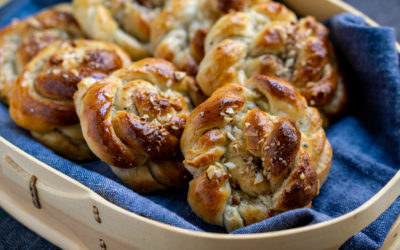 Irresistible Swedish cardamom buns—kardemummabullar