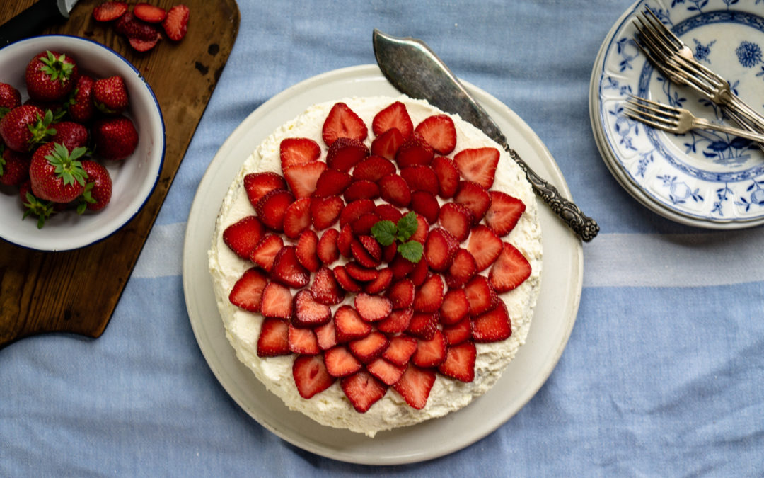 Strawberry cake — perfect for Midsummer