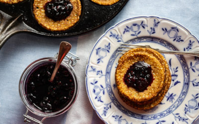 “Queen’s jam” with raspberries and blueberries