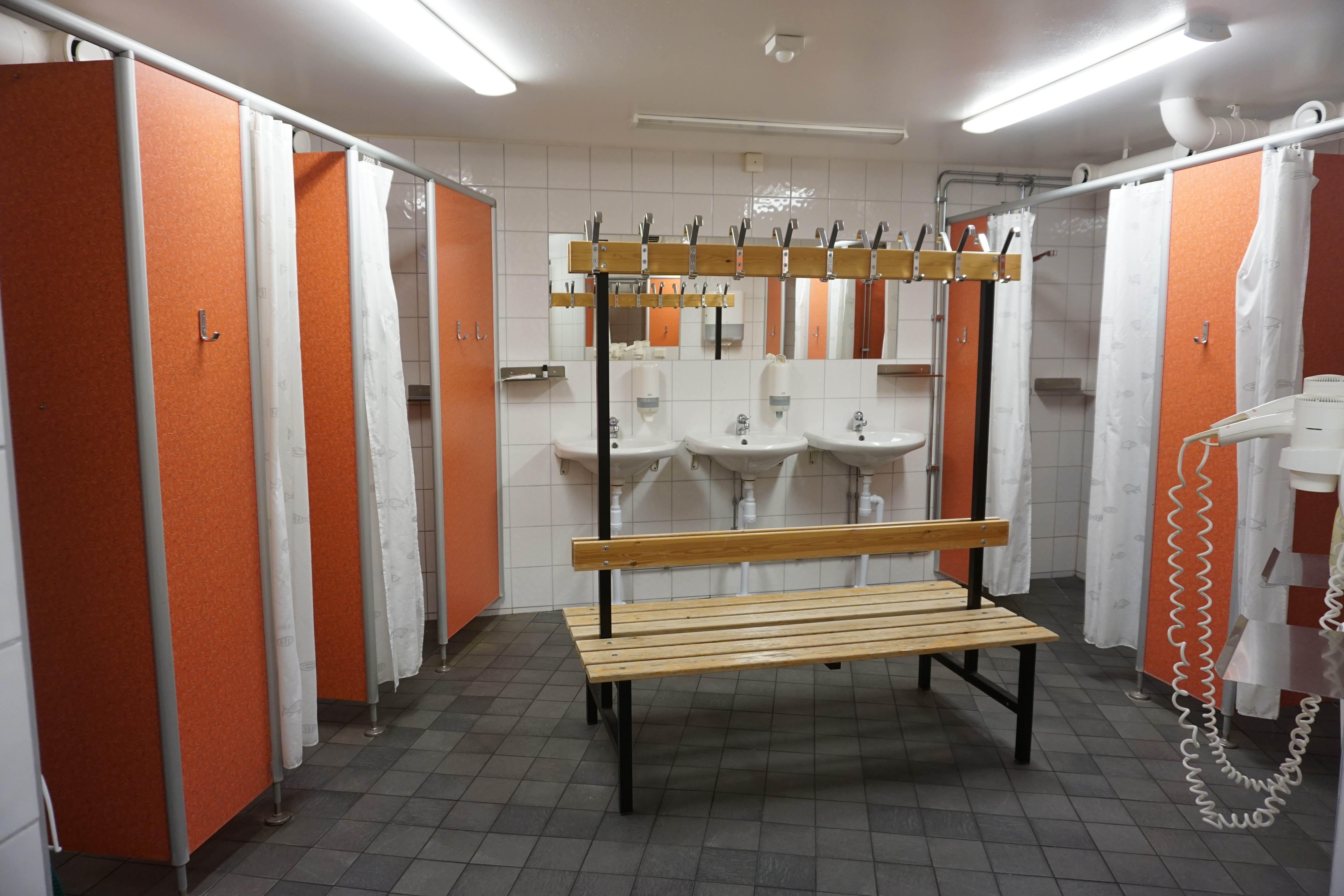 shower room at zinkensdamm hostel