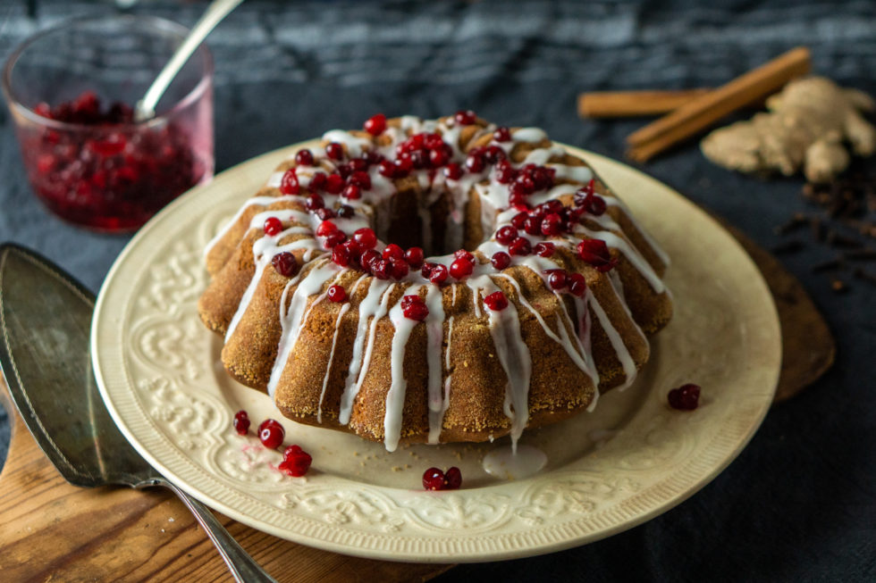 Soft and spicy Swedish gingerbread cake (not just for Christmas ...